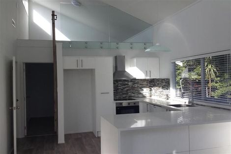 Photo of property in 16 Heaton Grove, Chatswood, Auckland, 0626