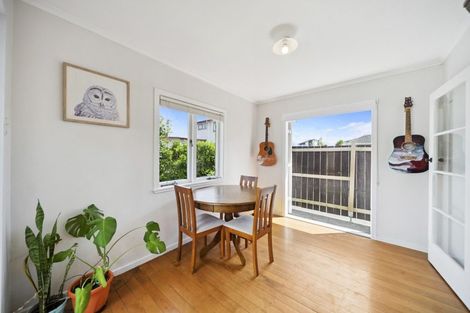 Photo of property in 28 Montgomery Avenue, Pukekohe, 2120