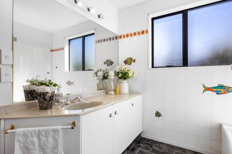 Photo of property in 3 Pentonville Close, Westmorland, Christchurch, 8025