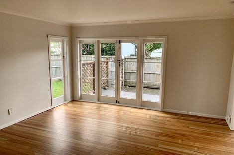 Photo of property in 1 Saint Lukes Place, Bader, Hamilton, 3206