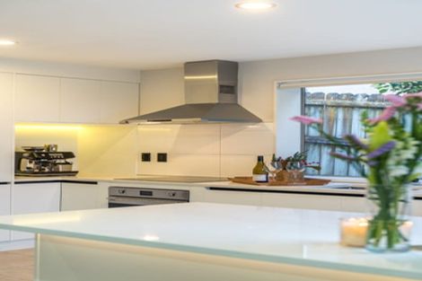 Photo of property in 9 Cityview Place, Massey, Auckland, 0614