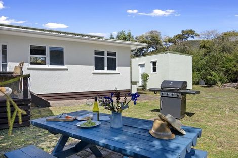 Photo of property in 4 Lagoon Street, Torrent Bay, Takaka, 7183