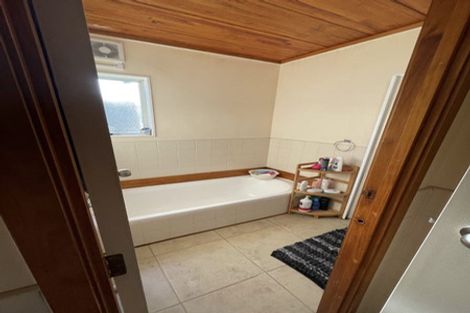 Photo of property in 6 Gloaming Place, Conifer Grove, Takanini, 2112