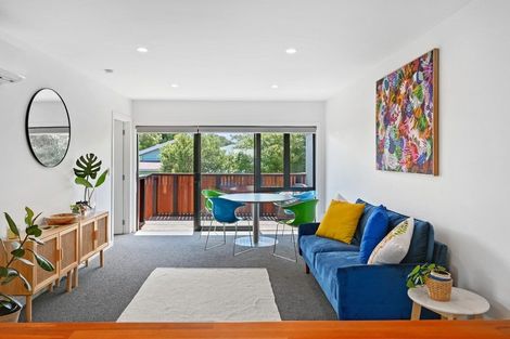 Photo of property in 71a Main Road, Redcliffs, Christchurch, 8081