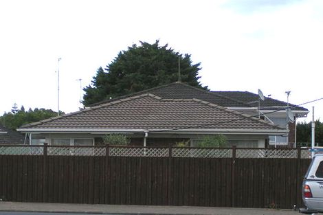 Photo of property in 2/60 Taharoto Road, Takapuna, Auckland, 0622