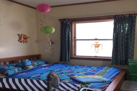 Photo of property in 65 Derwent Street, Island Bay, Wellington, 6023