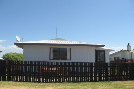 Photo of property in 386 Pukehina Parade, Pukehina, 3189
