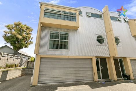 Photo of property in 1a/10 Park Avenue, Epuni, Lower Hutt, 5011