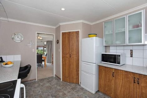 Photo of property in 43 Cedar Crescent, Feilding, 4702