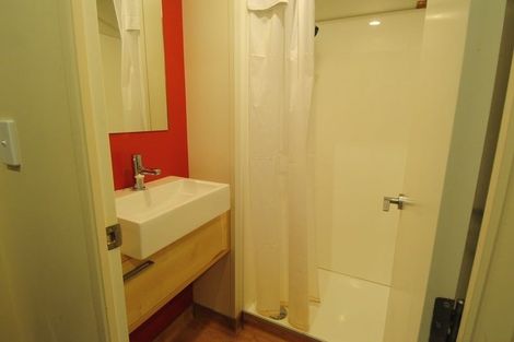 Photo of property in Empire Apartments, 1520/21 Whitaker Place, Grafton, Auckland, 1010