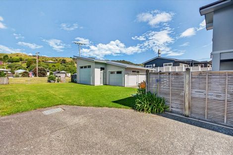 Photo of property in 22 Pohutukawa Drive, Mahia, Nuhaka, 4198