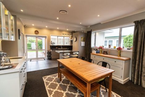 Photo of property in 8 Melvill Grove, Waterloo, Lower Hutt, 5011