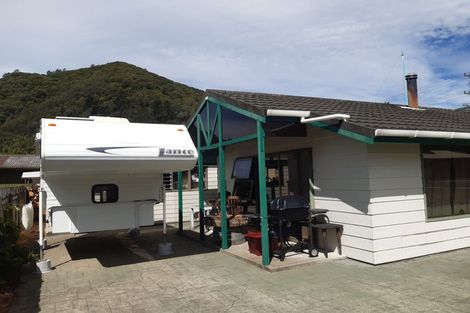 Photo of property in 54 York Street, Picton, 7220