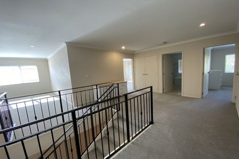 Photo of property in 4 Oak Bark Drive, Schnapper Rock, Auckland, 0632