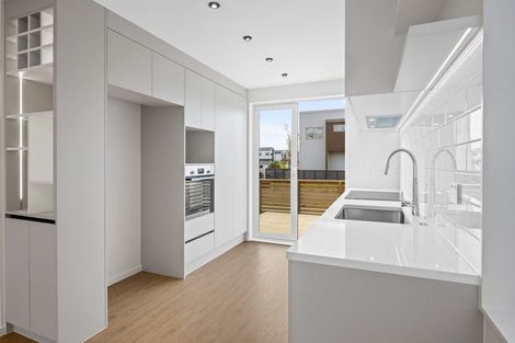 Photo of property in 32 Corporal Street, Papakura, 2110