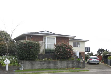 Photo of property in 11 Te Mara Place, Merrilands, New Plymouth, 4312