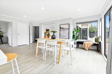 Photo of property in 13 Mangakoea Place, St Andrews, Hamilton, 3200