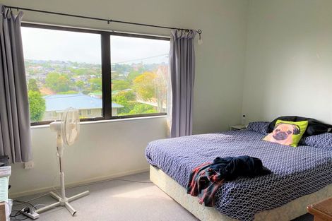 Photo of property in 1/7 Colmar Road, Mellons Bay, Auckland, 2014