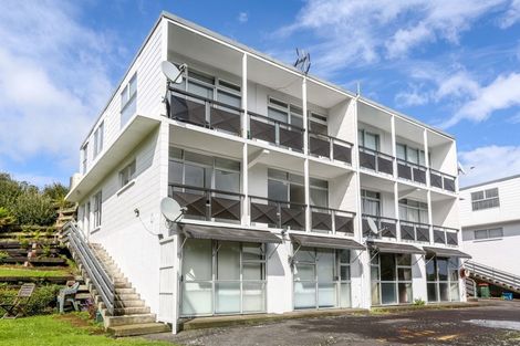 Photo of property in 15/75 Carrington Street, Lower Vogeltown, New Plymouth, 4310