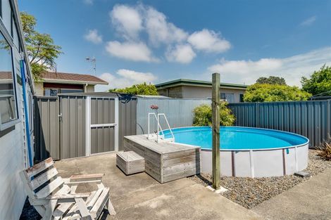 Photo of property in 27 Meeanee Road, Taradale, Napier, 4112