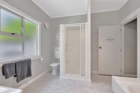 Photo of property in 9 Hursthouse Street, Vogeltown, New Plymouth, 4310