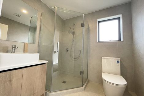 Photo of property in 44e Sylvan Crescent, Te Atatu South, Auckland, 0610