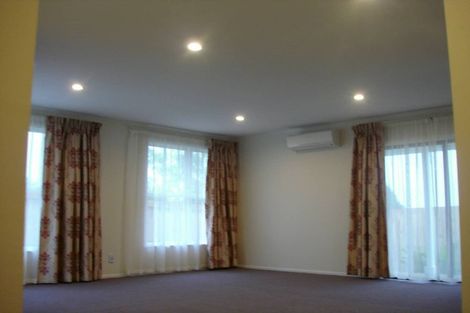 Photo of property in 18 Keats Place, Blockhouse Bay, Auckland, 0600