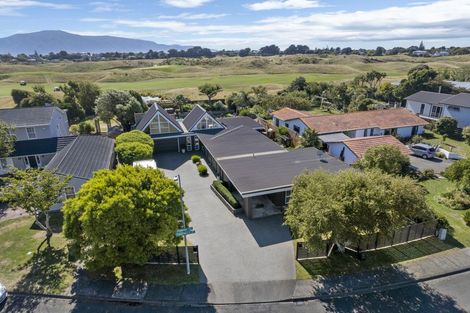 Photo of property in 37 Callender Terrace, Paraparaumu Beach, Paraparaumu, 5032