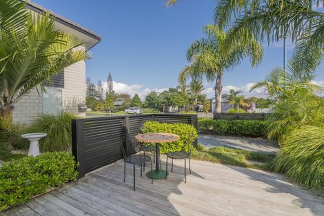 Photo of property in 10 Waitotara Way, Whitianga, 3510