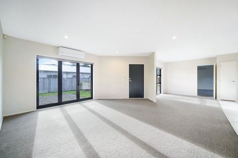 Photo of property in 3 Mill Grove, Riverhead, 0820