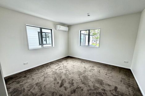 Photo of property in 17c Martin Place, Kelston, Auckland, 0602