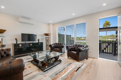 Photo of property in 169 Millwater Parkway, Silverdale, 0932