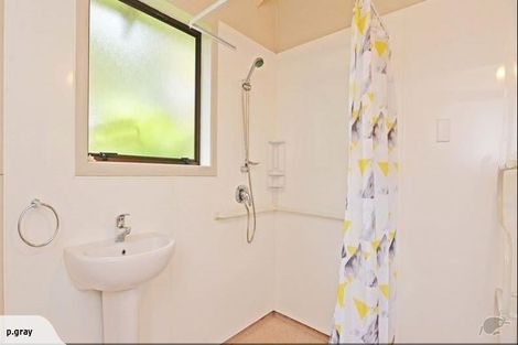 Photo of property in 1/77 Konini Road, Titirangi, Auckland, 0604