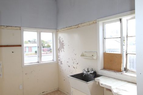 Photo of property in 10 Tararua Street, Pahiatua, 4910