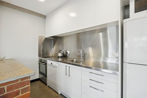 Photo of property in 74 Cargill Street, Dunedin Central, Dunedin, 9016