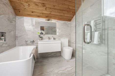 Photo of property in 7 Tarnica Road, Northpark, Auckland, 2013