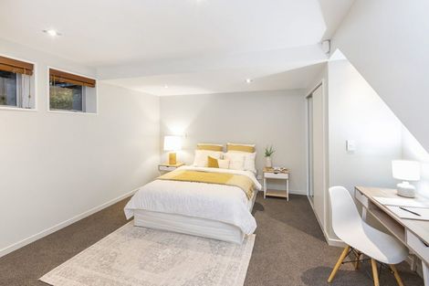 Photo of property in 10 Maurice Knowles Lane, Cashmere, Christchurch, 8022