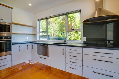 Photo of property in 40 Marine Parade, Macandrew Bay, Dunedin, 9014