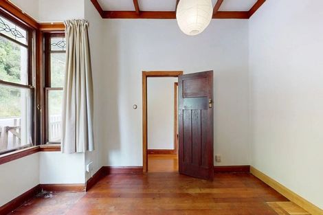 Photo of property in 140 Russell Terrace, Berhampore, Wellington, 6023