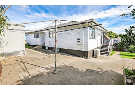 Photo of property in 3/43 Taitimu Drive, Weymouth, Auckland, 2103
