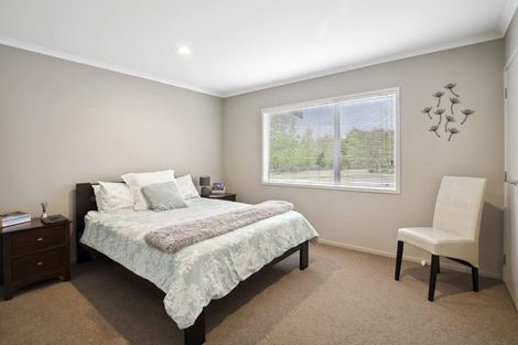 Photo of property in 79 Three Oaks Drive, Dairy Flat, Albany, 0794