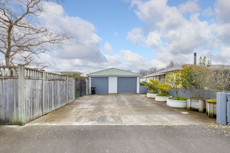 Photo of property in 50 Wyndham Street, Carterton, 5713