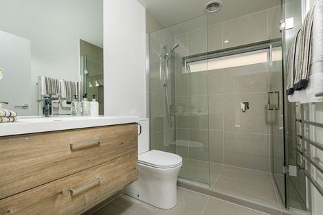 Photo of property in 11a Langana Avenue, Browns Bay, Auckland, 0630