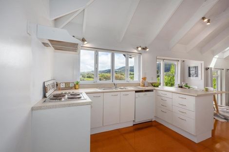 Photo of property in 31 Huanui Street, Ranui, Porirua, 5024