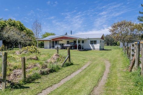 Photo of property in 501 Arapaepae Road, Ohau, Levin, 5570