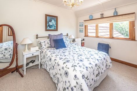 Photo of property in 12 Tarata Street, Saint Johns Hill, Whanganui, 4501