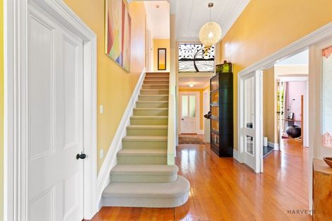 Photo of property in 49 West Lynn Road, Titirangi, Auckland, 0604