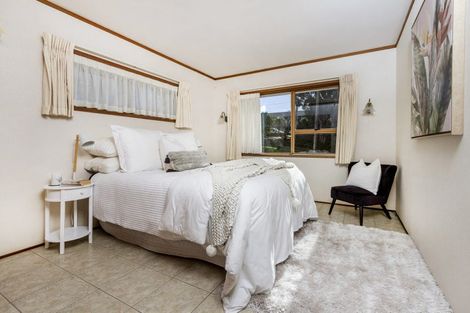 Photo of property in 1/10 Tipau Street, Torbay, Auckland, 0630