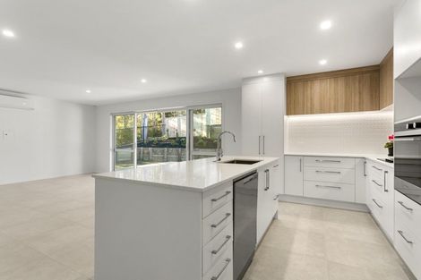 Photo of property in 5 Maraeariki Avenue, Orewa, 0931