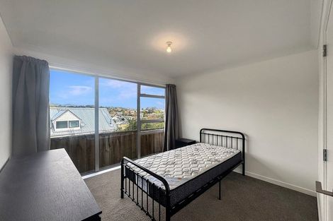 Photo of property in 90 Sunstone Crescent, Timberlea, Upper Hutt, 5018